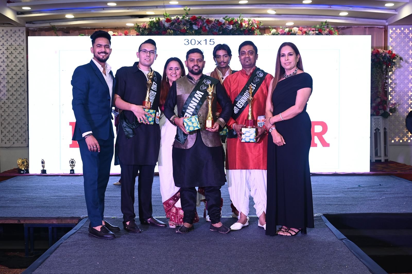 ਸਮਾਜ ਨੂੰ ਸਾਕਾਰਤਮਕ ਸੁਨੇਹਾ ਦੇਣਾ ਵੀ ਸਮਾਜ ਸੇਵਾ ਦਾ ਹੀ ਹਿੱਸਾ :  ਤਿਲਕਰਾਜ ਝੰਜੇੜੀ