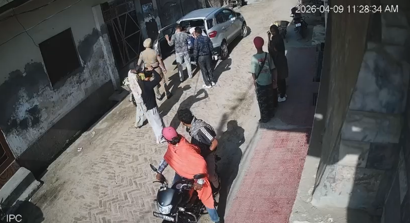 जालंधरः घर में रेड करके 35 लीटर लाहन पकड़ने के मामले में विवादों में घिरी पुलिस